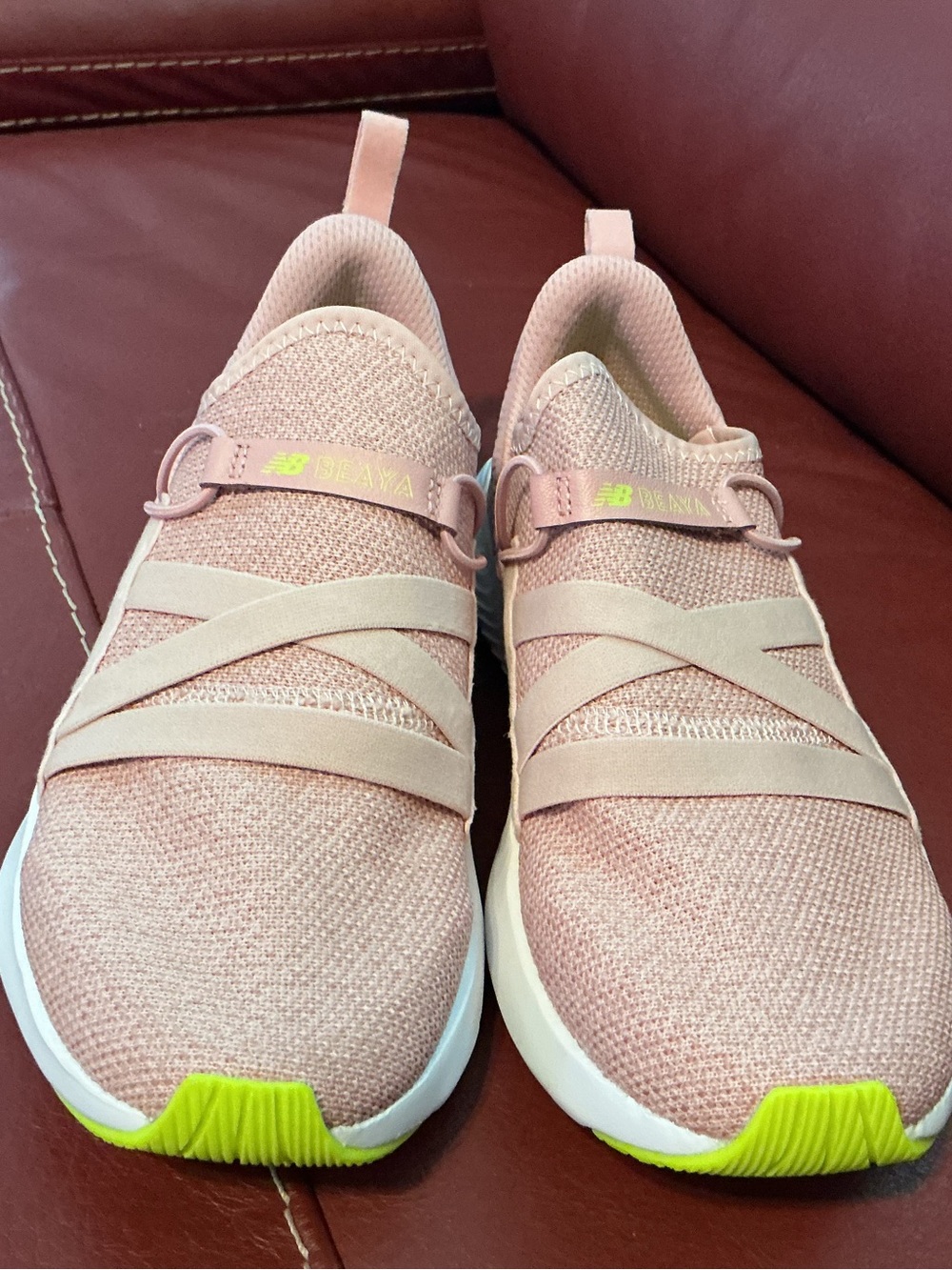 New Balance Beaya Blush Pink Women's Sneaker NEW Size 8